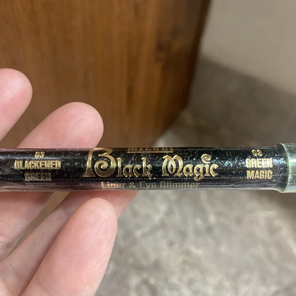 Milani Black Magic Liner & Eye Glimmer 03 Blackened Green,‎ Green Magic New